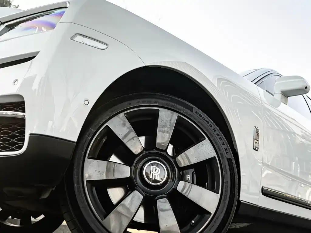 Rolls-Royce Cullinan 2022 из CN, фото 6