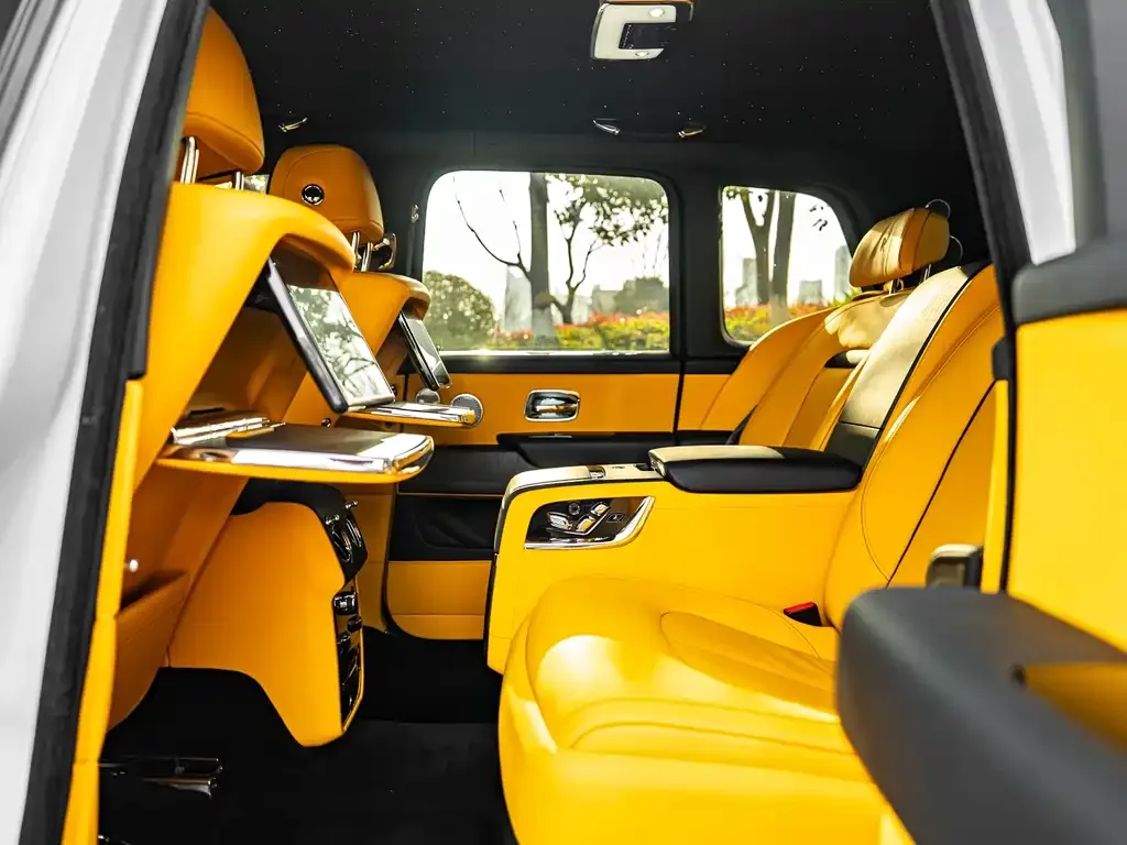 Rolls-Royce Cullinan 2022 из CN, фото 8