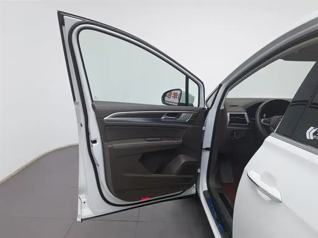 Volkswagen Viloran 2021 из CN, фото 2