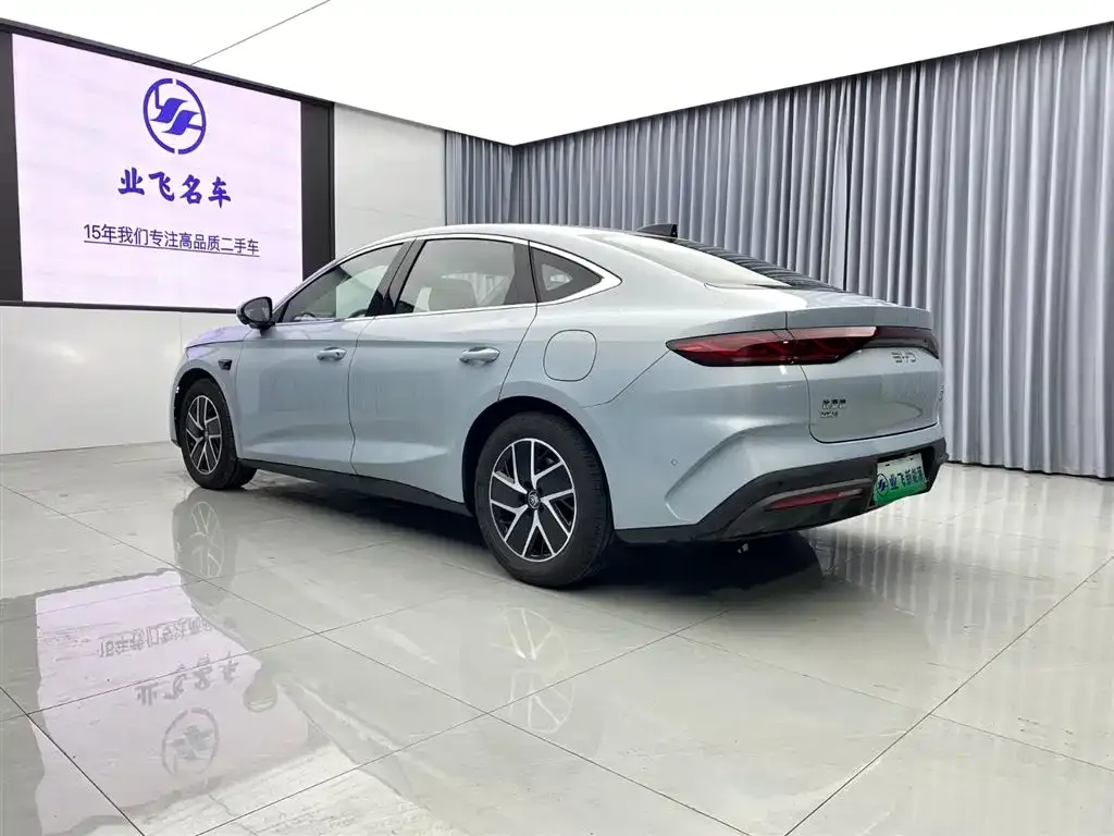 BYD Qin L — фото 8