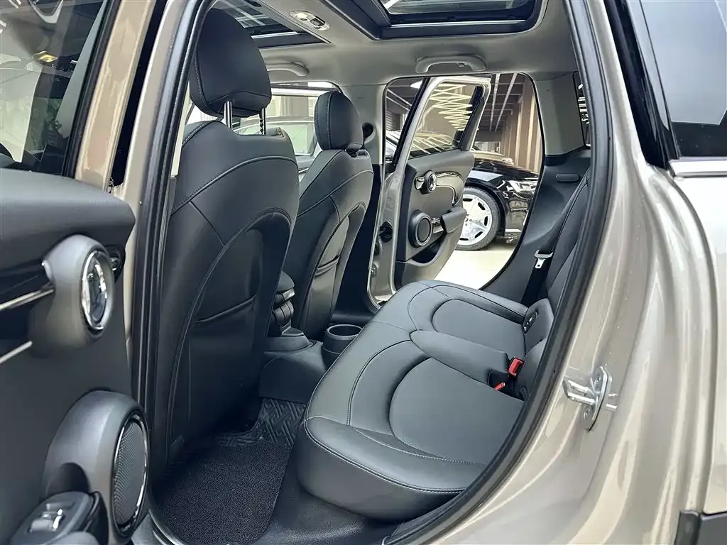 MINI Cooper (3-door) 2023 из CN, фото 4