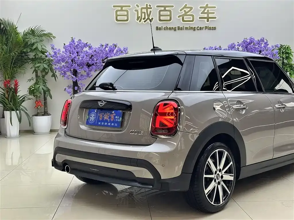 MINI Cooper (3-door) 2023 из CN, фото 3