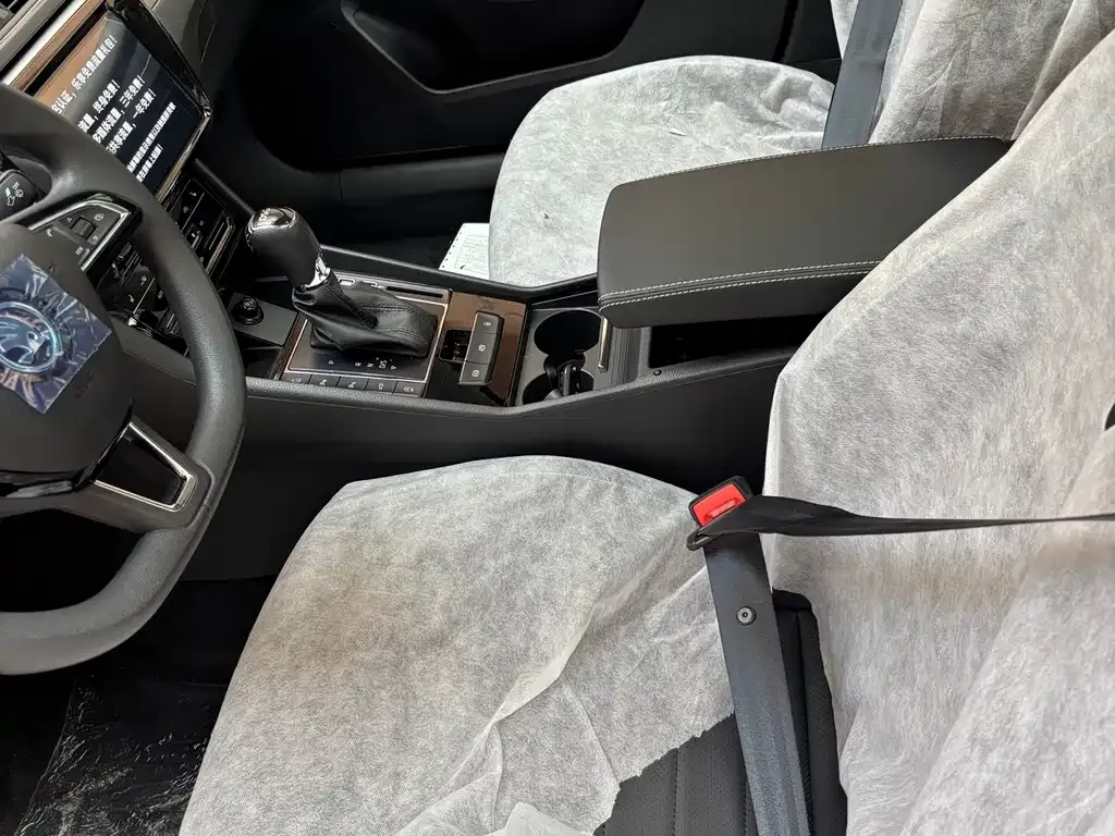 Skoda Superb — фото 3