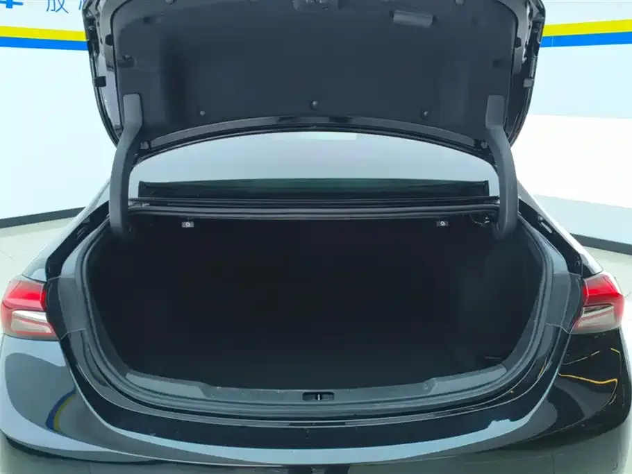 Buick LaCrosse 2023 из CN, фото 3