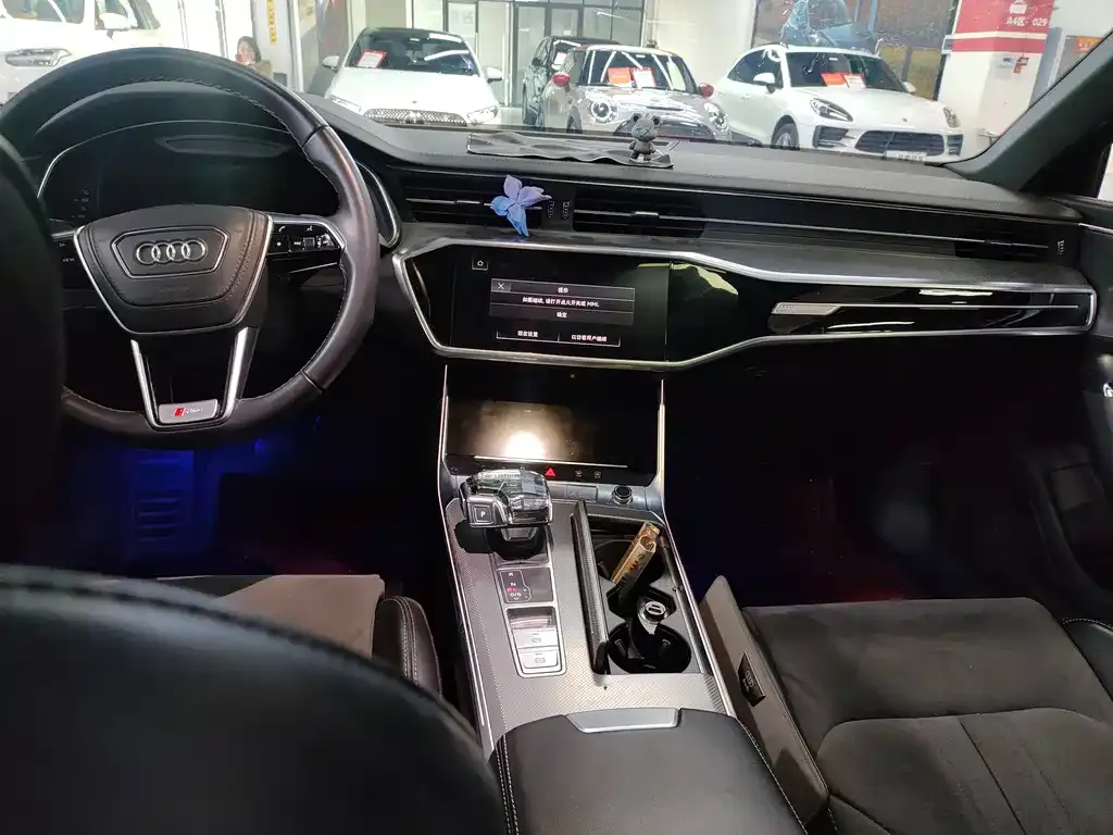 Audi A6L 2023 из CN, фото 6