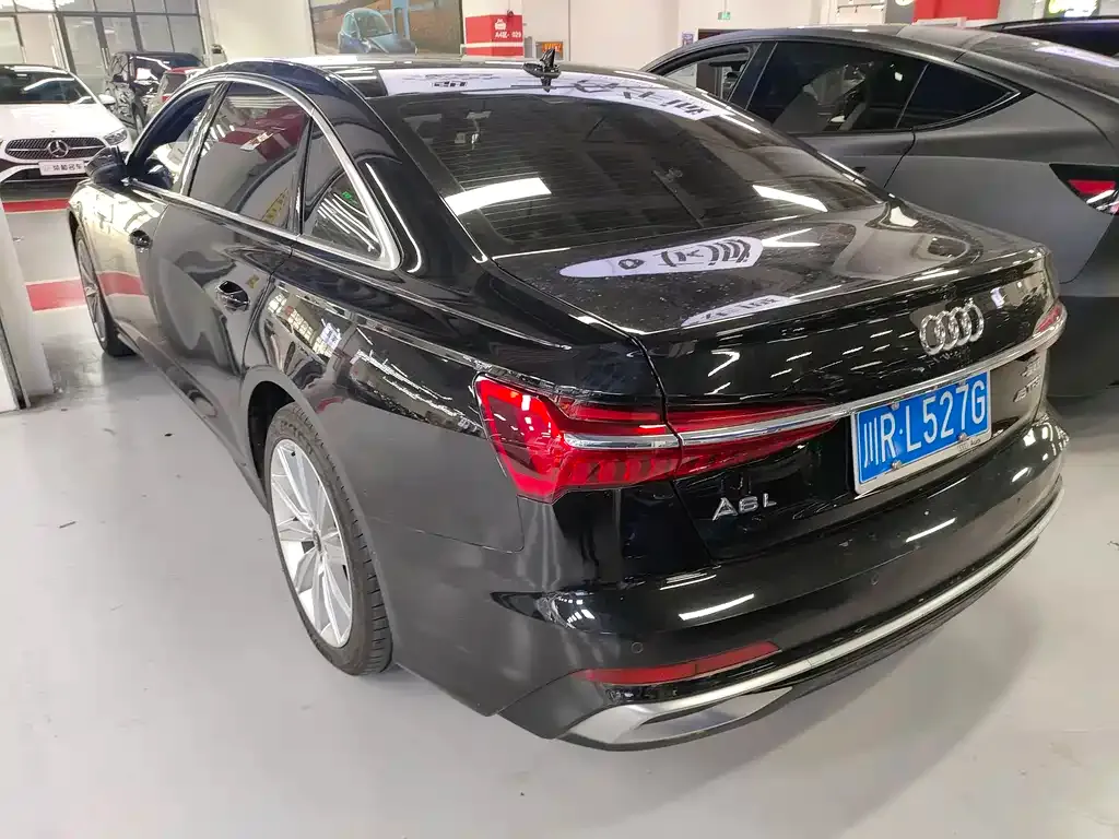 Audi A6L 2023 из CN, фото 3