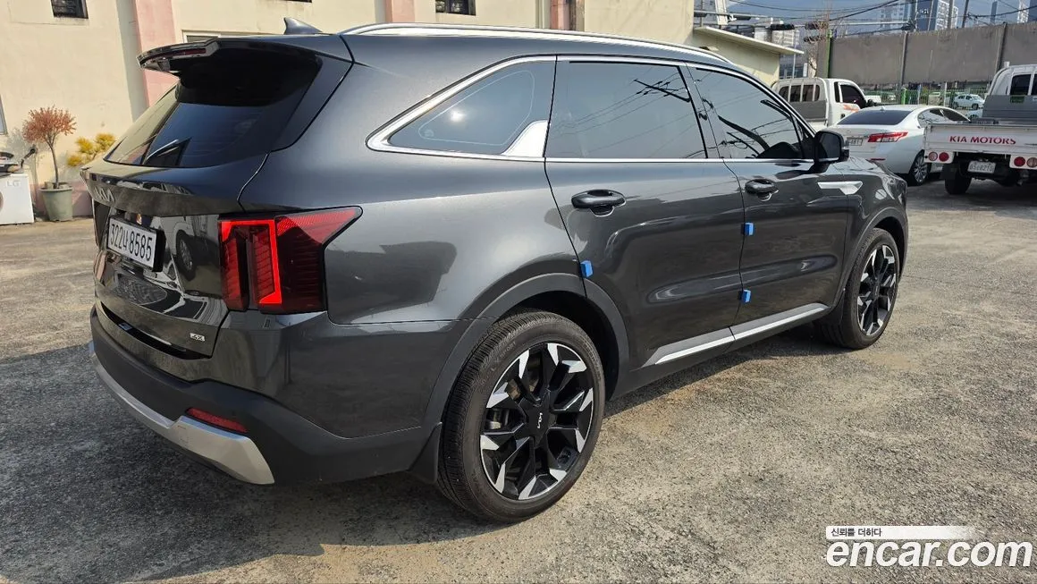 Kia Sorento — фото 5