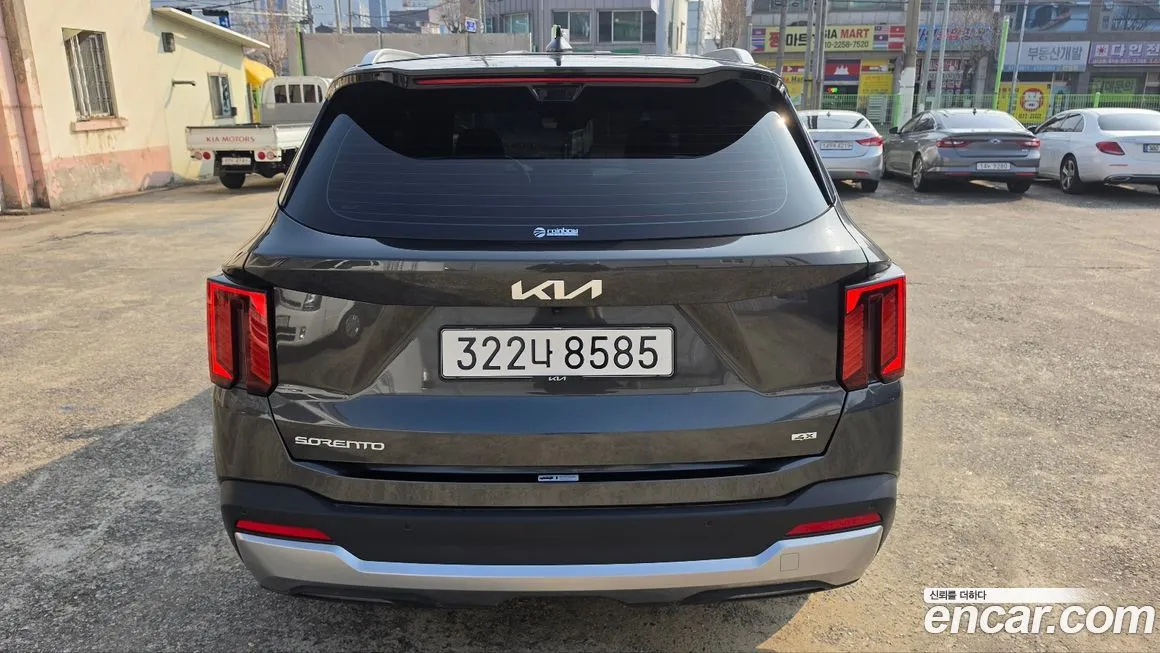 Kia Sorento — фото 6