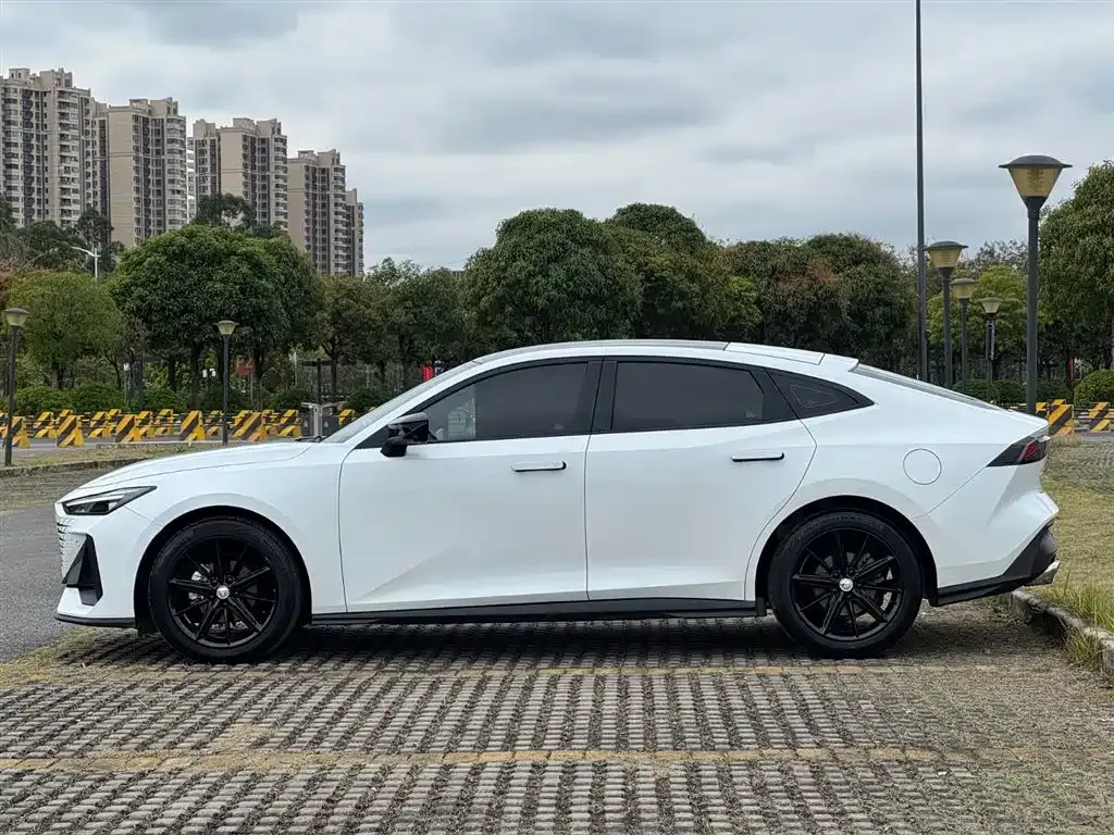 Changan UNI-V 2023 из CN, фото 6
