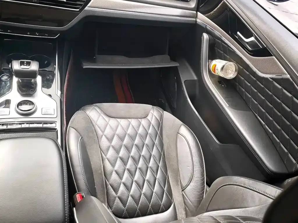 Hongqi HS5 2021 из CN, фото 3
