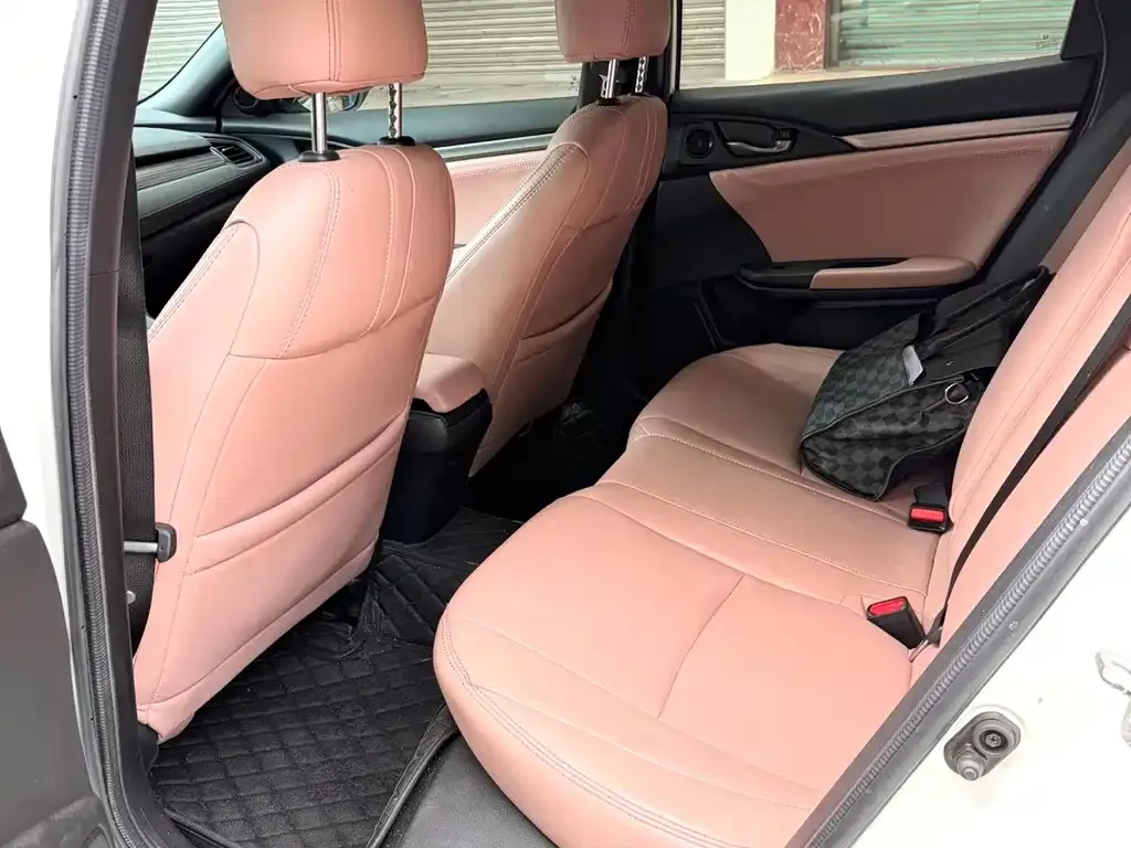 Honda Civic — фото 9