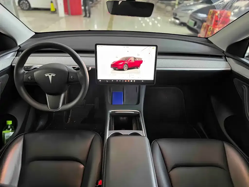 Tesla Model Y 2024 из CN, фото 3