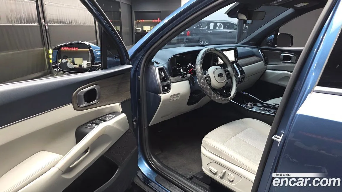 Kia Sorento — фото 8