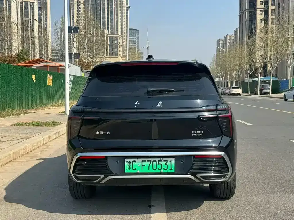 Hongqi HS3 PHEV — фото 5