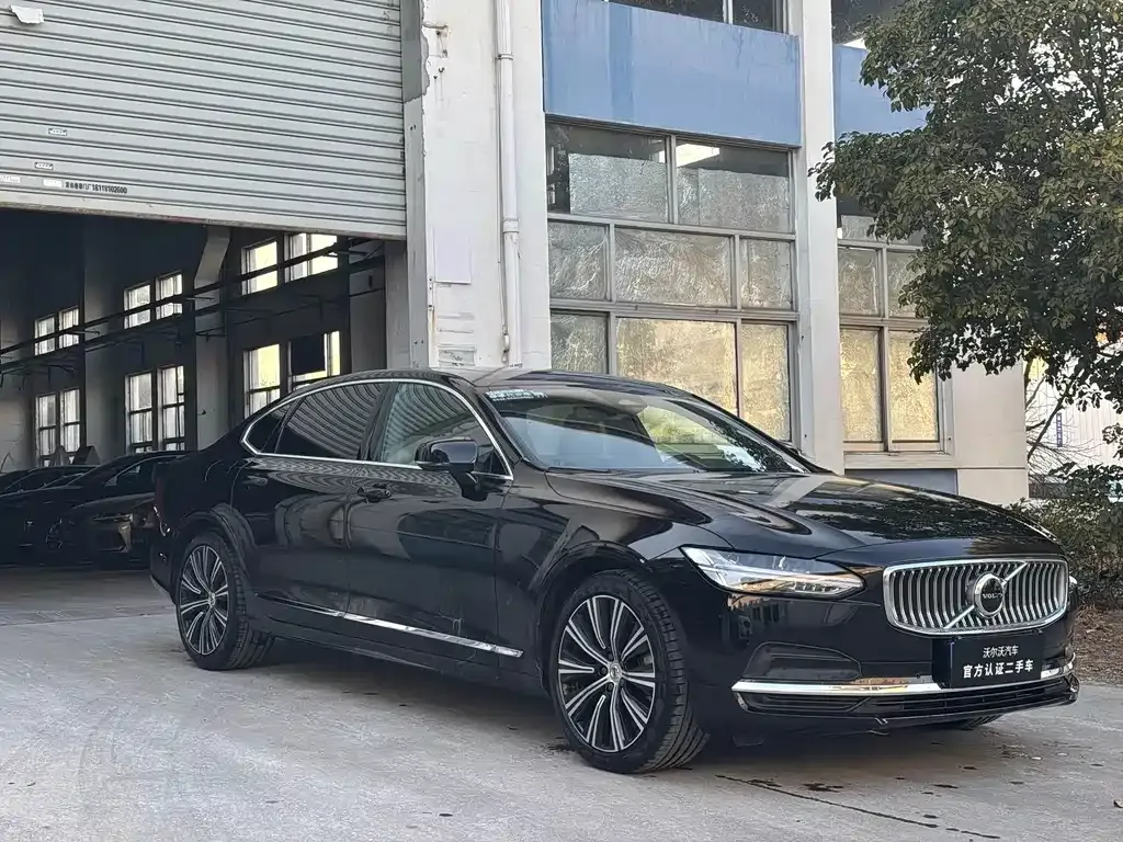 Volvo S90 — фото 10