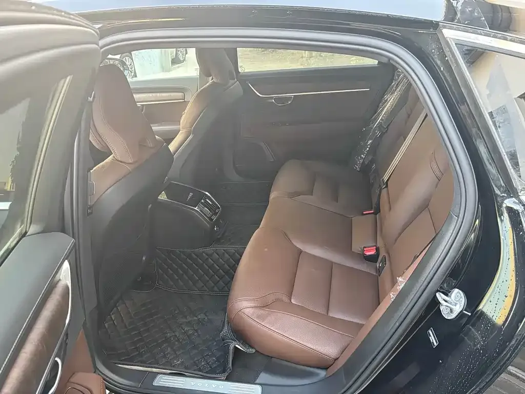 Volvo S90 — фото 2