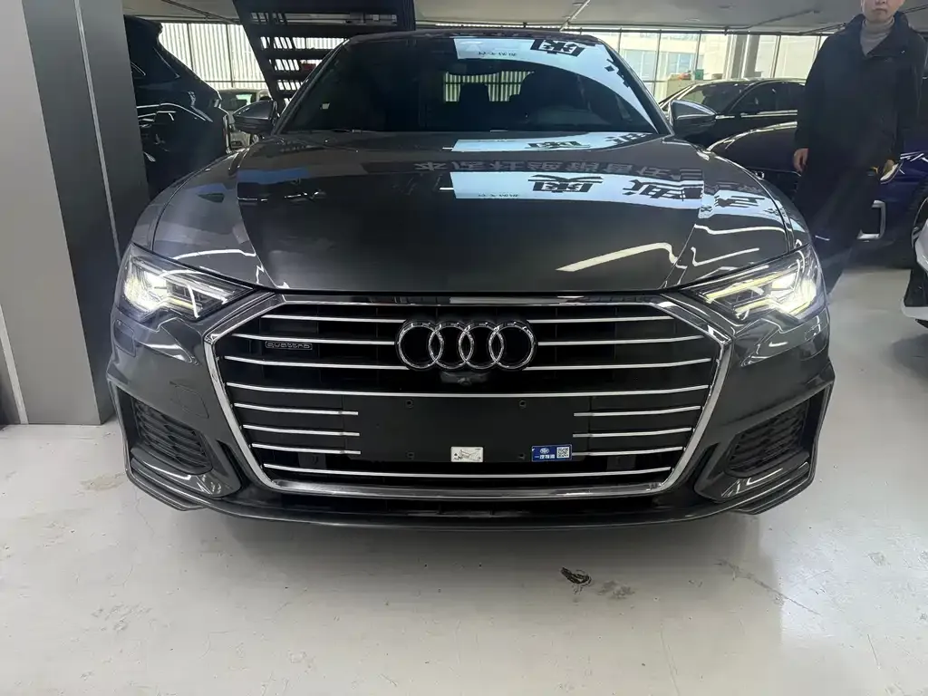 Audi A6L — фото 2