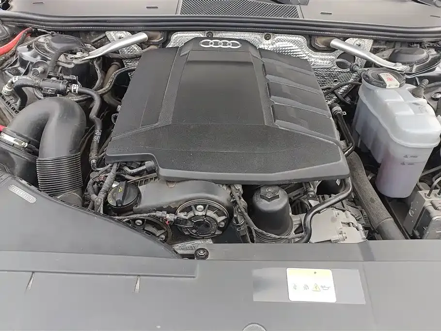 Audi A6L 2023 из CN, фото 10