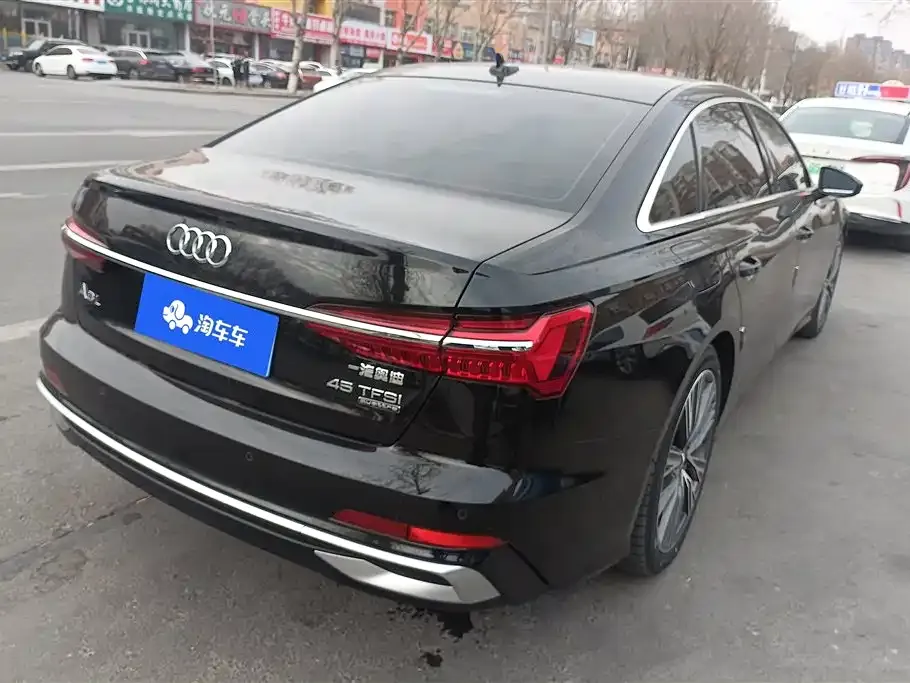 Audi A6L 2023 из CN, фото 3