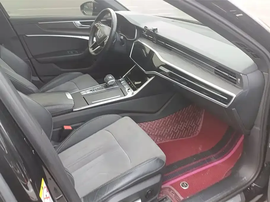 Audi A6L 2023 из CN, фото 7