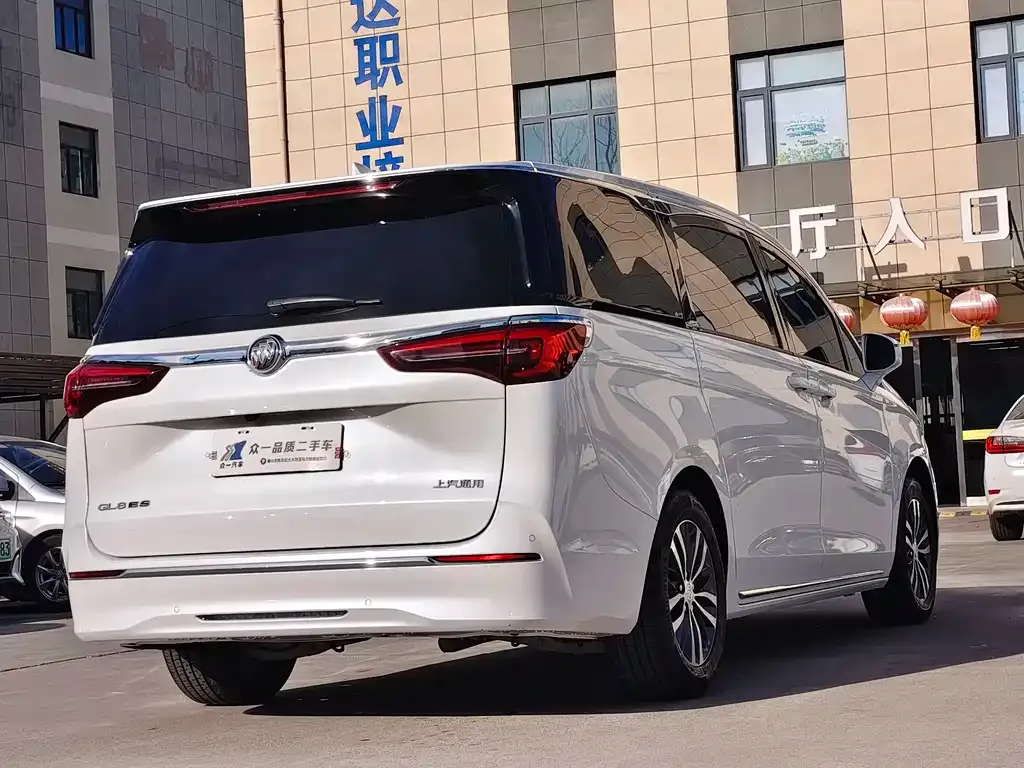 Buick GL8 2023 из CN, фото 5