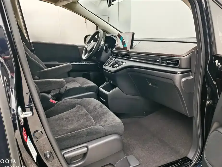Honda Odyssey 2025 из CN, фото 4