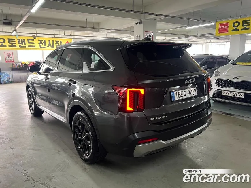 Kia Sorento — фото 9