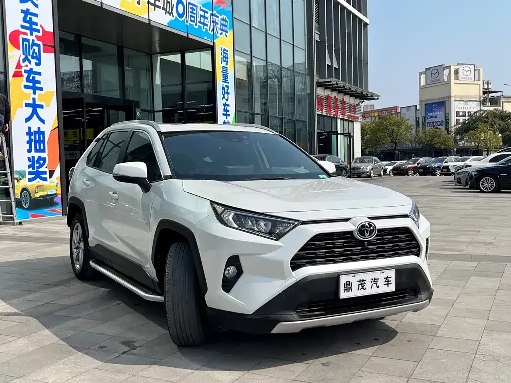Toyota RAV4 2022 из CN, фото 4
