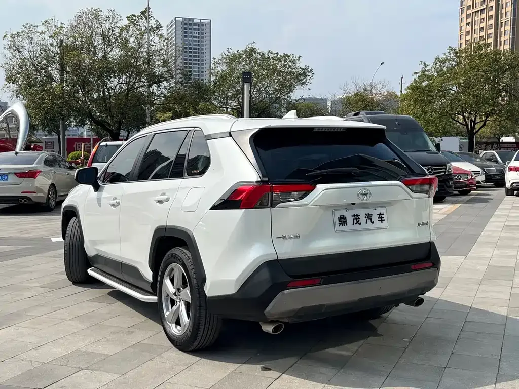 Toyota RAV4 2022 из CN, фото 7