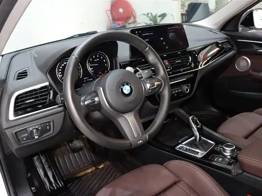 BMW 1 Series 2021 из CN, фото 9