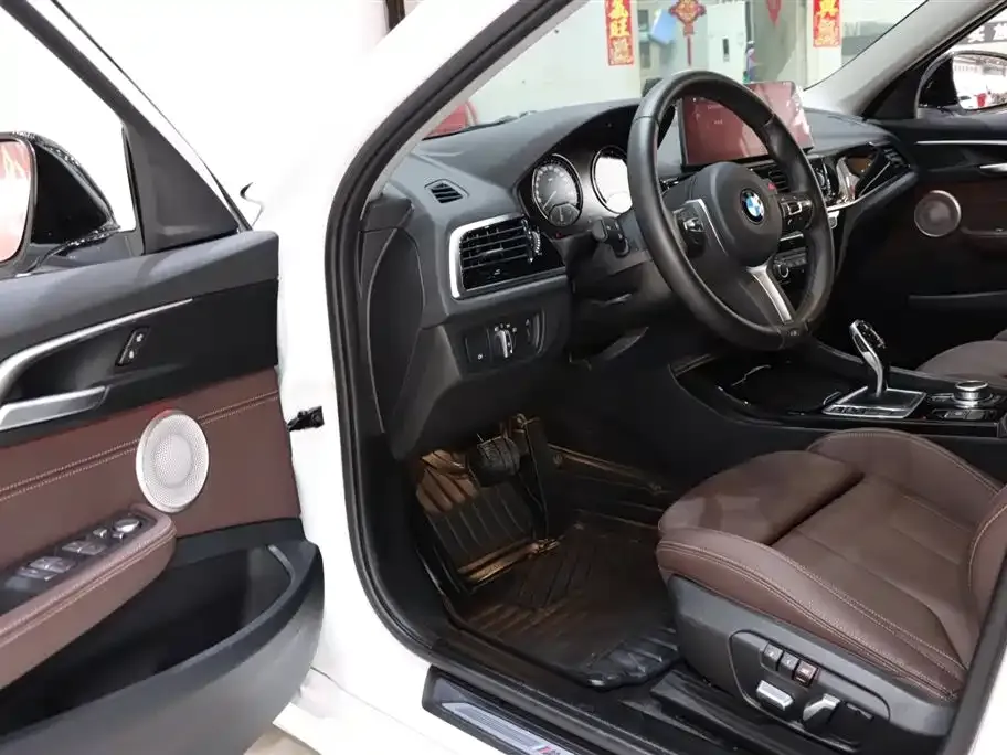 BMW 1 Series 2021 из CN, фото 10
