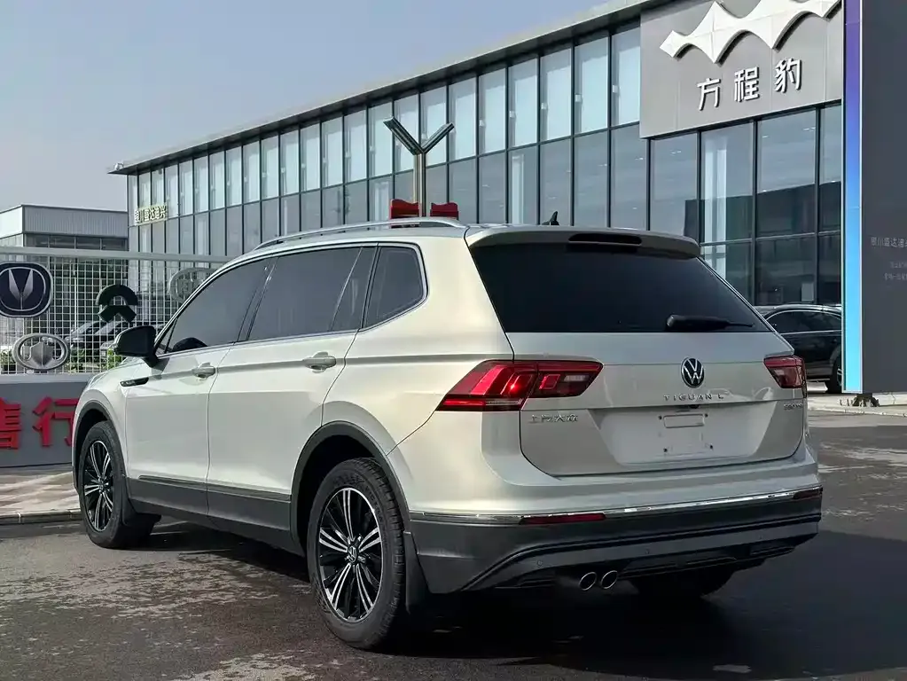 Volkswagen Tiguan L 2021 из CN, фото 5