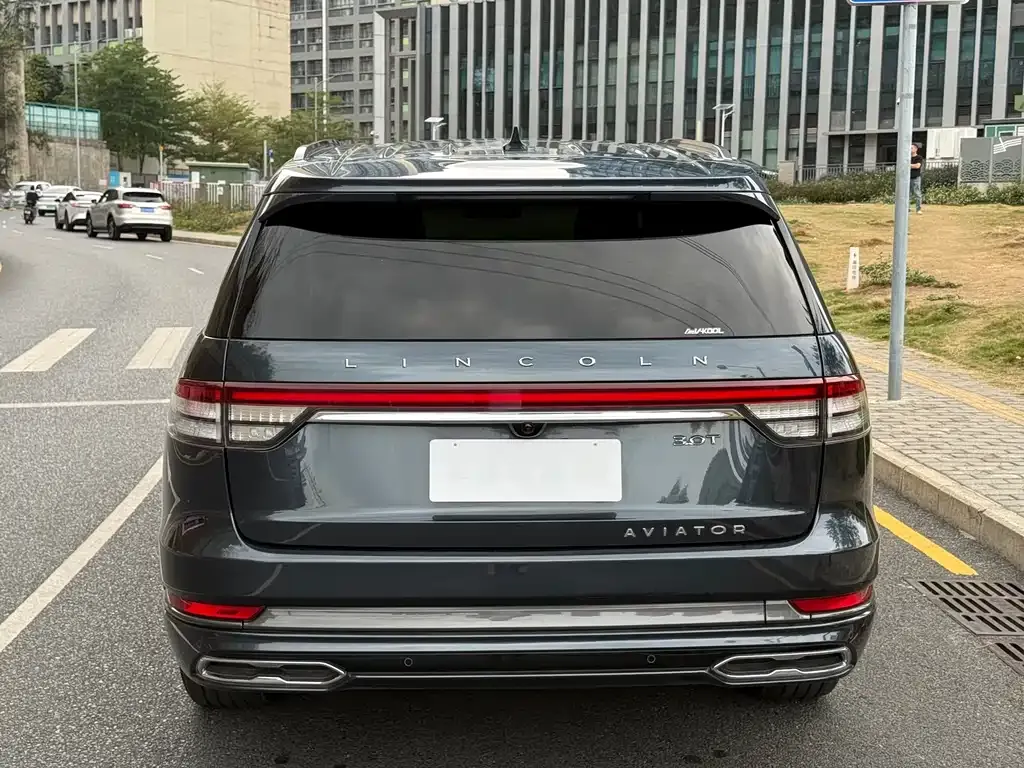 Lincoln Aviator 2023 из CN, фото 7