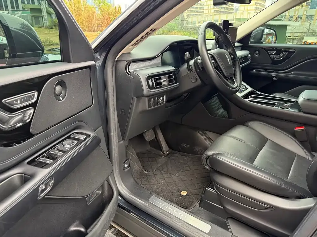 Lincoln Aviator 2023 из CN, фото 3