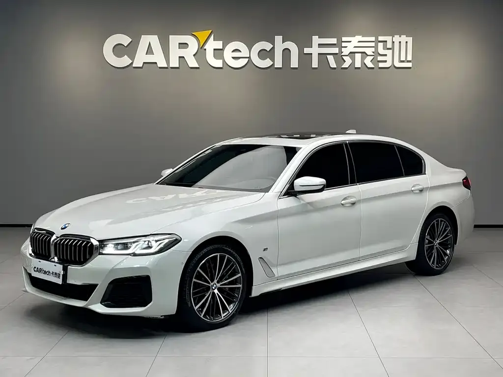 BMW 5 Series — фото 1