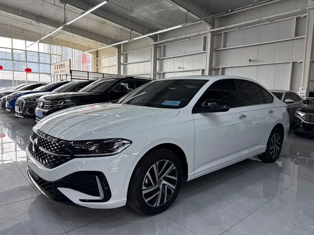 Volkswagen Lavida 2023 из CN, фото 1