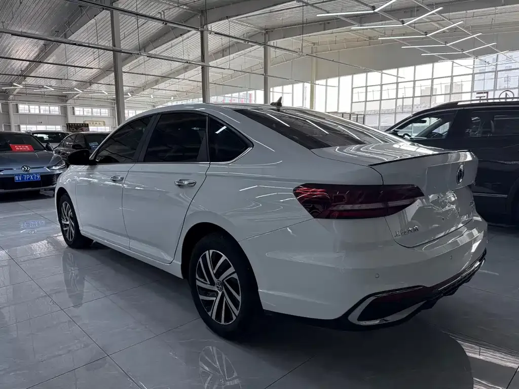 Volkswagen Lavida 2023 из CN, фото 4