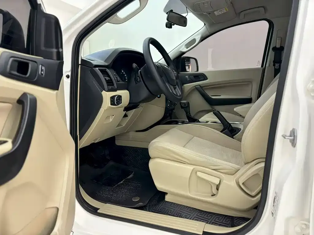 Ford Everest 2021 из CN, фото 8