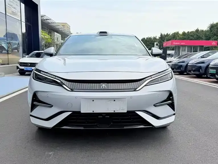 BYD L EV 2025 из CN, фото 2