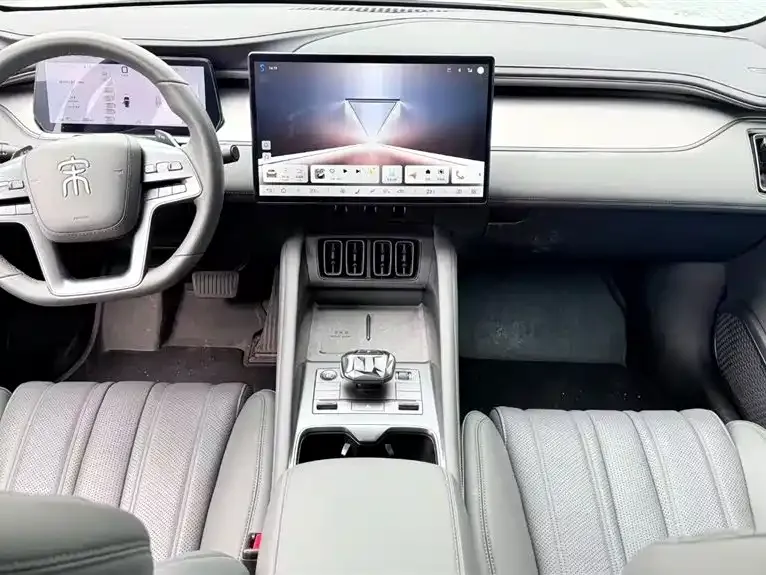 BYD L EV 2025 из CN, фото 6
