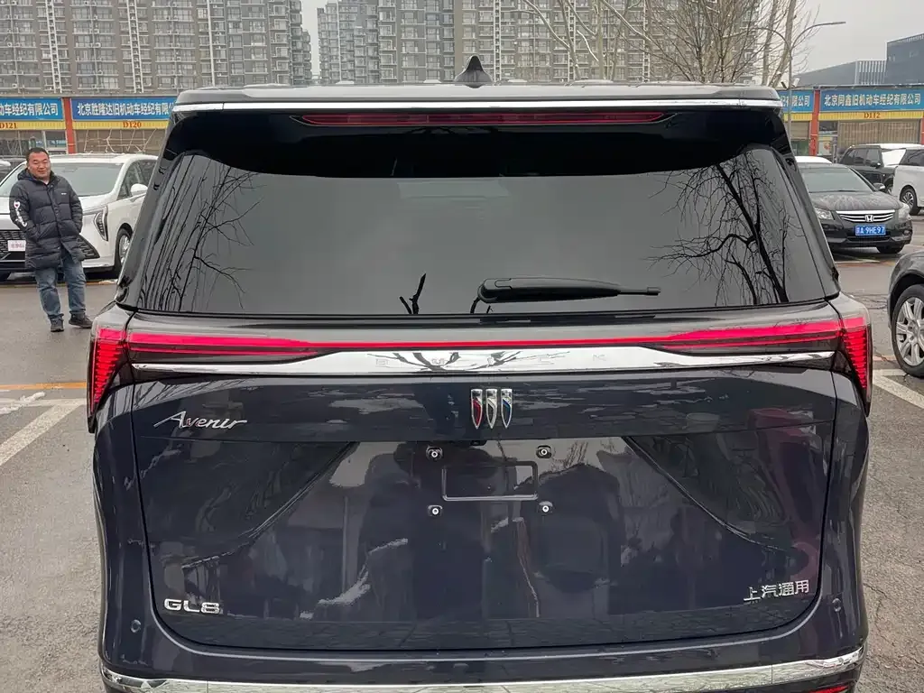 Buick GL8 2025 из CN, фото 7