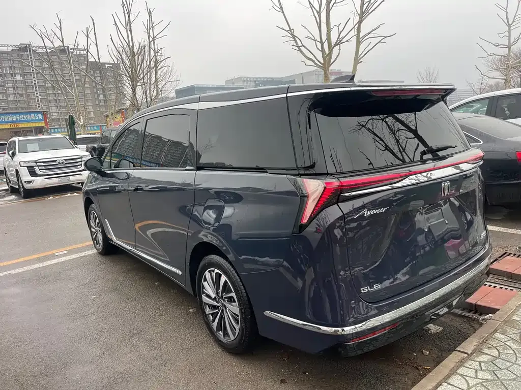 Buick GL8 2025 из CN, фото 10
