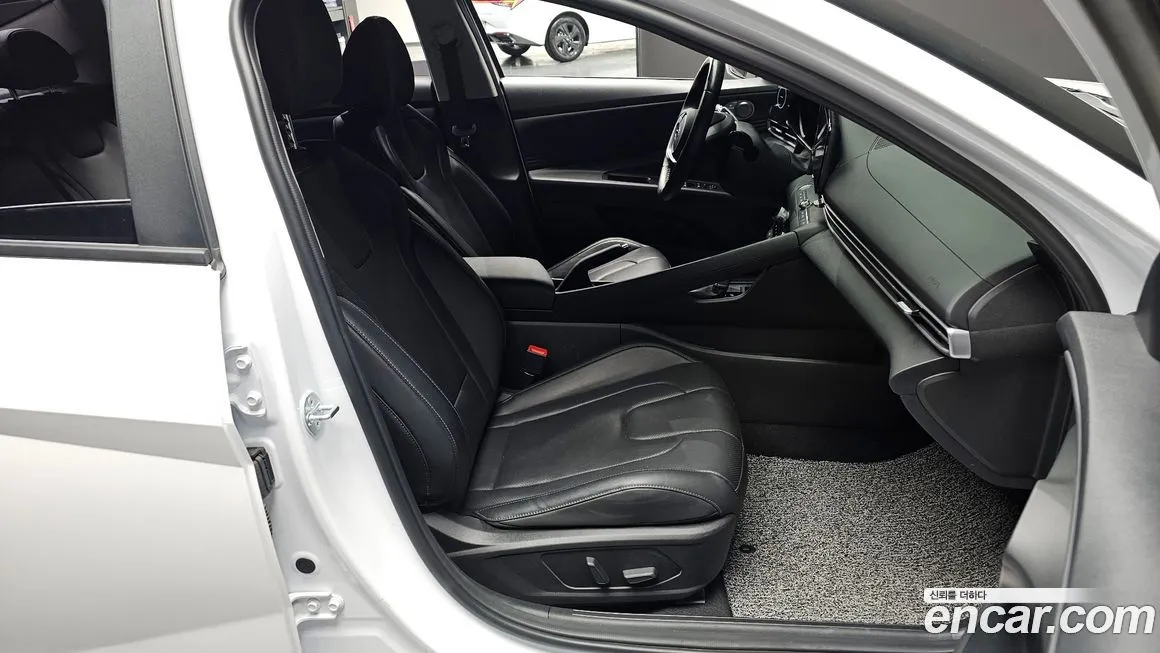 Hyundai AVANTE 2023 из KR, фото 6