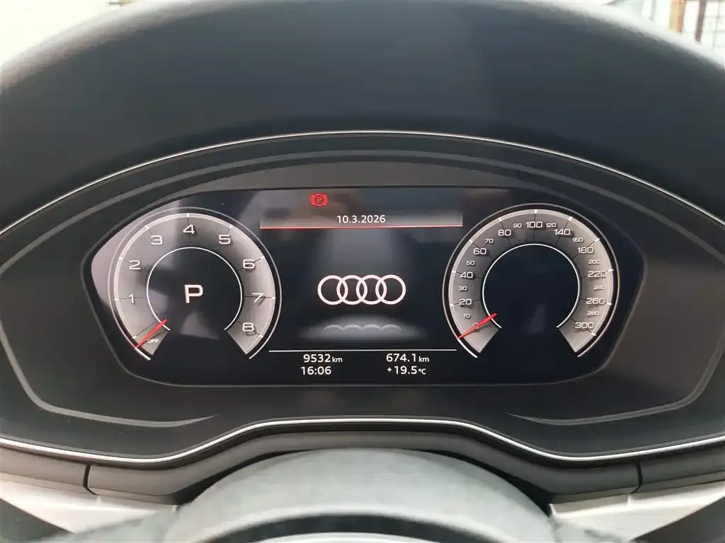 Audi A4L 2024 из CN, фото 2