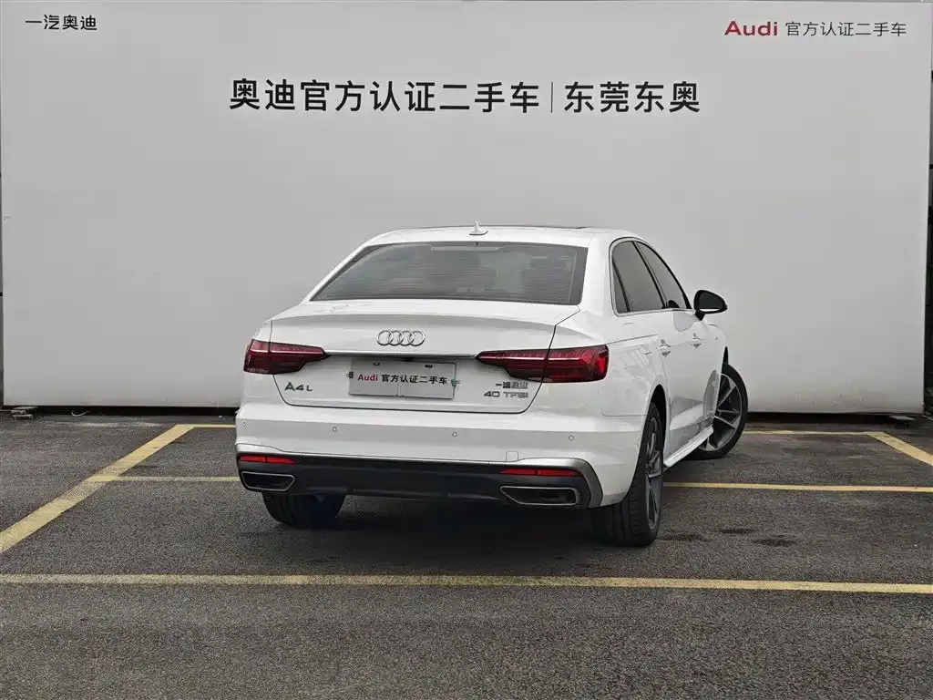 Audi A4L 2024 из CN, фото 9