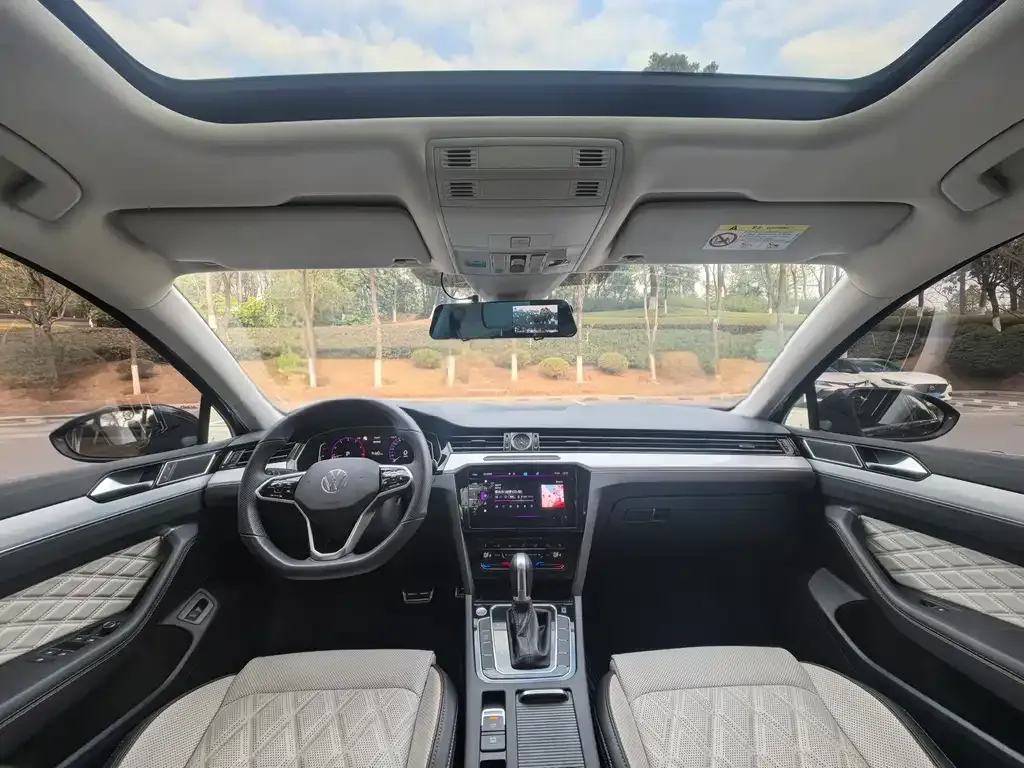 Volkswagen Magotan 2022 из CN, фото 3