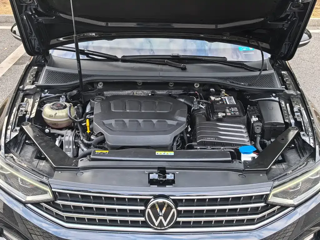 Volkswagen Magotan 2022 из CN, фото 5