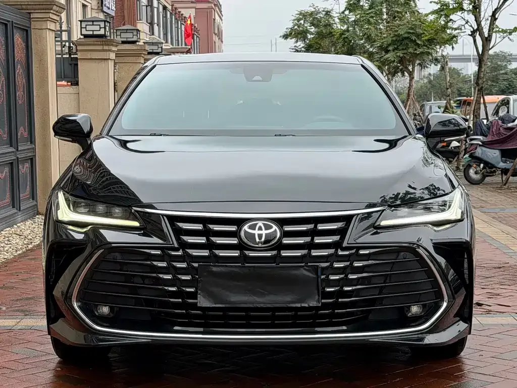 Toyota Avalon — фото 4