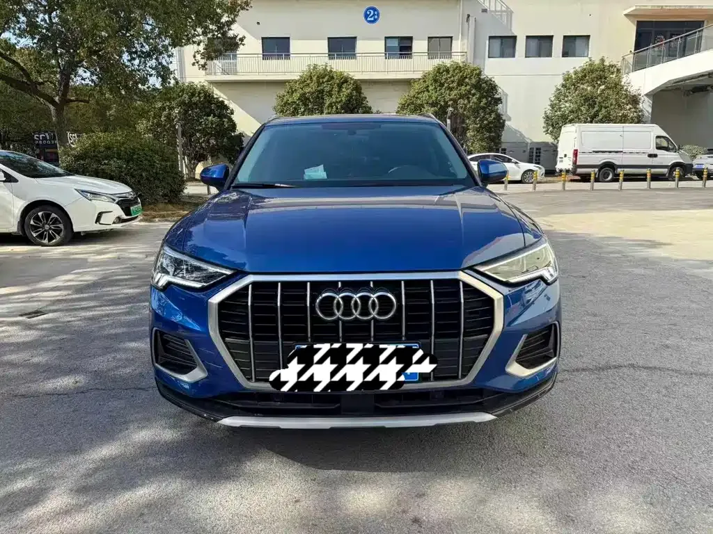 Audi Q3 — фото 7