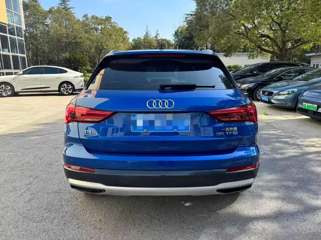 Audi Q3 — фото 5